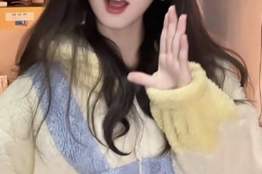 MC Mong爆料：知名女演员与争议人物秘密恋情曝光网友热议！