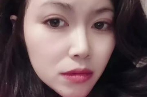 曝二字功夫巨星老婆出轨自家里偷情被老公抓奸成龙吴京被猜测